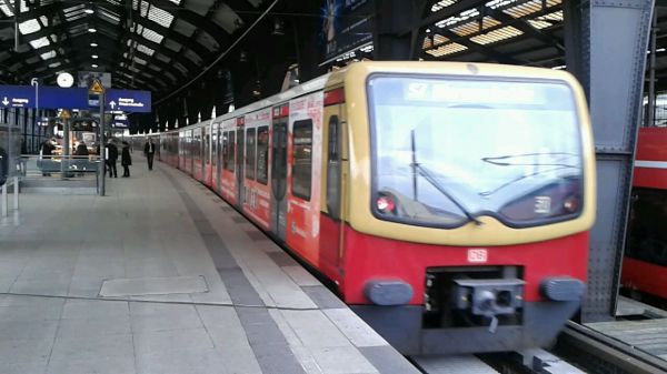Die gelb-rote Berliner S-Bahn feierte in diesem Jahr ihren 100. Geburtstag mit einem vielfältigen Festival.