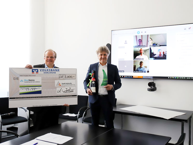 Waldemar Epple und Dr. Frank Mentrup überreichen Future Mobility Award