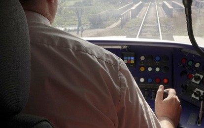 Akuter Personalmangel bei den Verkehrsbetrieben hat zuletzt dazu geführt, dass vielerorts Busse und Bahnen in den Depots geblieben sind und Fahrpläne ausgedünnt wurden.