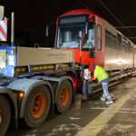 Neue Hochflur-Stadtbahn in Köln eingetroffen