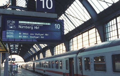 mofair und ALLRAIL, die Verbände der Wettbewerbsbahnen im Schienenpersonenverkehr auf deutscher und europäischer Ebene, fordern die Bundesregierung auf, endlich unternehmensübergreifende Hilfen gegen die Corona-Folgen zu gewähren.