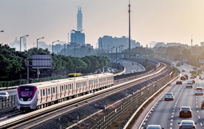 Knorr-Bremse hat den Zuschlag für seinen bisher größten Multi-System-Auftrag für die chinesische Metro erhalten. Der Auftrag sieht die Lieferung von Brems- und Einstiegssystemen für die neue U-Bahn-Linie 17 in Peking und von Klimasystemen für die U-Bahn-Linie 19 der Stadt vor.