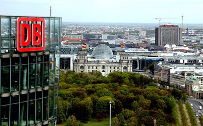 Angesichts der Corona-Krise gewährt der Bundestag der Deutschen Bahn eine höhere Verschuldungsübergrenze. Bis zu fünf Milliarden darf der Konzern mehr aufnehmen.