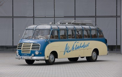 Setra S 8 aus dem Jahr 1951 (Bild: Daimler)