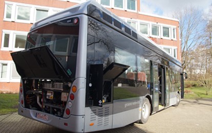 Wenn auch der Fuhrpark der RVM Regionalverkehr Münsterland GmbH dank der hohen Umweltstandards EURO V und EURO VI bereits schadstoffarm ist, gilt es, den Ersatz fossiler Brennstoffe voran zu treiben.