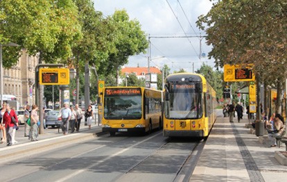 Der öffentliche Nahverkehr ist unabdingbar für die Verkehrswende und das Erreichen der Klimaziele. Doch mit der Corona-Pandemie haben Bus und Bahn an Fahrgästen verloren. Ein Forschungsprojekt an der Universität Kassel soll nun Möglichkeiten aufzeigen, den ÖPNV Pandemie-resistenter zu machen.