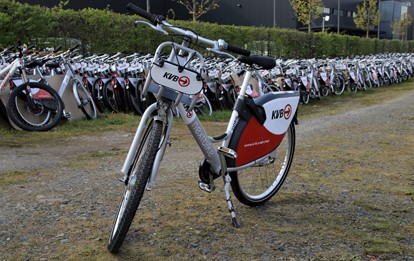 Die Kölner Verkehrs-Betriebe (KVB) rollen das neue KVB-Rad auf ganz Köln aus. Ab Freitag, 23. April 2021, werden 1.500 neue KVB-Räder auf Kölns Straßen und Plätze in der Innenstadt ausgebracht.