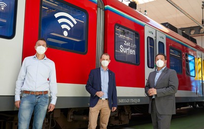 Fahrgäste, die mit der S-Bahn im Tunnel zwischen Frankfurt und Offenbach unterwegs sind, haben jetzt durchweg guten Mobilfunk-Empfang. Vodafone hat die gesamte knapp 6,5 Kilometer lange Tunnelstrecke zwischen Frankfurt Hauptbahnhof und Frankfurt Lokalbahnhof mit neuester, leistungsstarker Mobilfunktechnologie ausgestattet.