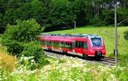 Laut BEG haben die Störungen im bayerischen Regional- und S-Bahn-Verkehr zuletzt deutlich zugenommen. Die Pünktlichkeitsquote im gesamten Regional- und S-Bahn-Verkehr in Bayern sank von durchschnittlich 92,4 Prozent im Zeitraum Januar bis Mai auf 82,8 Prozent im Juni.