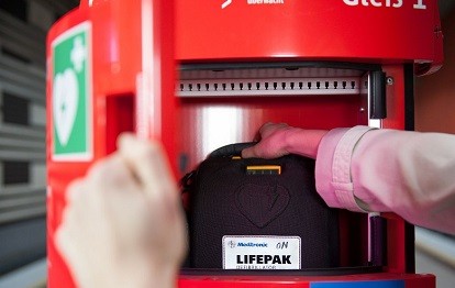 Defibrillator im U-Bahnhof Oberwiesenfeld (Bild: MVG/ Kerstin Groh)