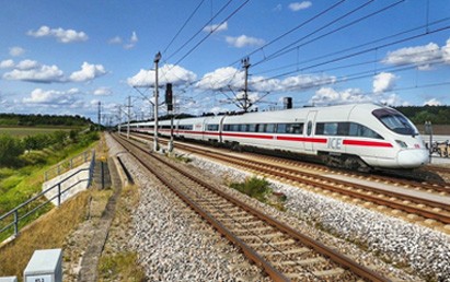 Die Halbjahresbilanz der Deutschen Bahn AG offenbart laut mofair erneut große Missstände, die es abzustellen gilt. Nur die Monopolrenditen des Netzes überdecken die gravierenden Schwächen des DB-Personenverkehrs.