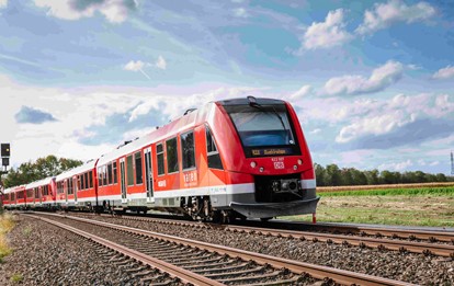 Der Nahverkehr Rheinland (NVR) und die Deutsche Bahn (DB) planen den Ausbau und die vollständige Elektrifizierung der Strecke von Bonn über Euskirchen bis nach Bad Münstereifel. Die sogenannte Voreifelbahn hat große Bedeutung für die Anbindung der Kreise Rhein-Sieg und Euskirchen an das Ballungszentrum Bonn.