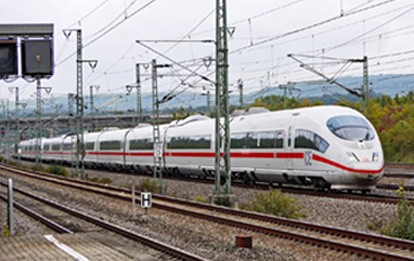 „Die Deutsche Bahn sollte die Integration des Deutschlandtickets ermöglichen, damit Reisende während der kompletten Fahrt geschützt sind.