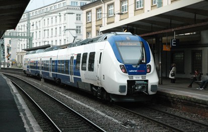 Zum Fahrplanwechsel am 12. Dezember 2021 werden die Fahrkartenpreise der Eisenbahnverkehrsunternehmen (EVU) im deutschen Nahverkehr um durchschnittlich rund 1,7 Prozent angehoben. Zu den EVU im deutschen Nahverkehr gehören unter anderem die Tochtergesellschaften und Beteiligungen von Abellio, BeNEX, National Express, NETINERA, der Transdev-Gruppe und DB Regio.