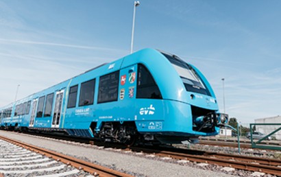 Ein Programm zur Förderung von Wasserstoff- und Batteriezügen könnte laut Allianz pro Schiene den Weg zum komplett CO2-freien Schienenverkehr verkürzen.