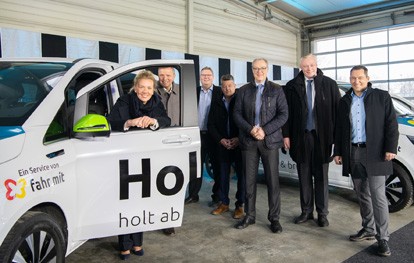 Seit Dezember 2021 ist das On-Demand-Angebot Holibri ein fester Bestandteil im Stadtgebiet von Höxter. Über 80.000 Fahrgäste haben den Shuttle-Dienst bereits genutzt, der mehr als 65.000 Fahrten durchgeführt hat.
