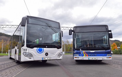 Die Nahverkehrsbetriebe in Jena und dem Saale-Holzland-Kreis arbeiten ab dem 1. Januar 2022 in Form eines „Mutter-Tochter-Modells“ noch enger zusammen – vorbehaltlich der Genehmigung des Thüringer Landesverwaltungsamtes.