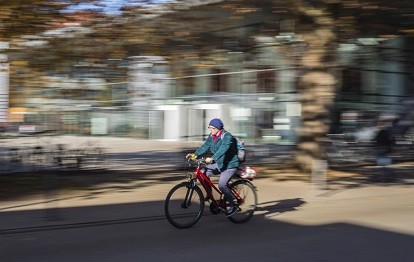 In der Pandemie gewinnt das Fahrrad als Fortbewegungsmittel vor allem im Freizeitverkehr an Bedeutung (Bild: Manuel Balzer, KIT)