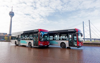 Die Düsseldorfer Rheinbahn hat acht weitere Exemplare der 12-Meter-Version des ie bus vom spanischen Hersteller Irizar bestellt. Die neuen E-Busse verfügen laut Irizar über eine neue Batteriegeneration und ein reduziertes Gewicht.