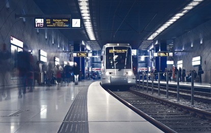 Die Fahrgastzahlen im öffentlichen Nahverkehr werden nach Einschätzung des Verbands Deutscher Verkehrsunternehmen frühestens kommendes Jahr wieder das Niveau der Vor-Corona-Zeit erreichen.