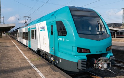 Nach zwei Tarifverhandlungsrunden einigten sich EVG und eurobahn, sodass die Eisenbahner bei der eurobahn auch künftig auf einen stabilen und sozial fairen Tarifvertrag blicken können.