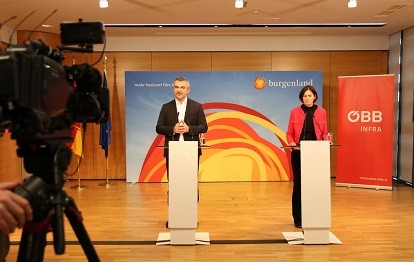 Verkehrslandesrat Mag. Heinrich Dorner mit Mag.a Silvia Angelo, Vorstandsdirektorin ÖBB-Infrastruktur AG (Bild: Bgld. Landesmedienservice)