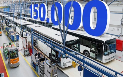 127 Jahre, nachdem das erste Fahrzeug im Werk in Vysoké Mýto produziert wurde, feiert IVECO BUS im März 2022 den 150.000sten Bus, der vom Band rollt. Allein vom CROSSWAY wurden in den letzten 15 Jahren mehr als 50.000 Einheiten produziert.