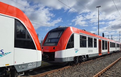 Seit 2005 ist die neue Odenwaldbahn mit der Betreiberin VIAS unterwegs. Seitdem fahren die Züge im Auftrag des RMV schneller und häufiger. Um der gestiegenen Fahrgastnachfrage zu entsprechen, wurde die Fahrzeugflotte bereits mehrfach erweitert.