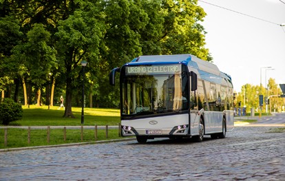 Solaris erhielt den Zuschlag des im Namen der polnischen Stadt Zielona Góra handelnden städtischen ÖPNV-Verkehrsbetreibers Miejski Zakład Komunikacji für 8 Elektrobusse. Die Urbino 12 electric werden an die in der Stadt bereits vorhandenen Ladesysteme angepasst.