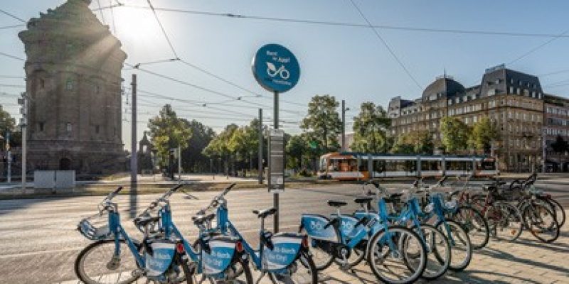 Seit kanpp sieben Jahren gibt es das regionale VRNnextbike Fahrradvermietsystem der Firma nextbike im Verkehrsverbund Rhein-Neckar (VRN). Mittlerweile umfasst es 20 Kommunen, in denen die Räder rund um die Uhr städteübergreifend ausgeliehen und wieder zurückgegeben werden können.