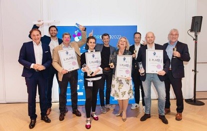 Prämiert wurde TSA mit der Humorus Trophäe in Gold. V.l.n.r Roman F. Szeliga, Elmar Rodler, Claus Hofmann-Credner, Melita Munic, Daniel Lehner, Nina Fuchs, Michael Schnitzler, Lukas Schreiner, Josef Buttinger (Bild: LSZ GmbH)