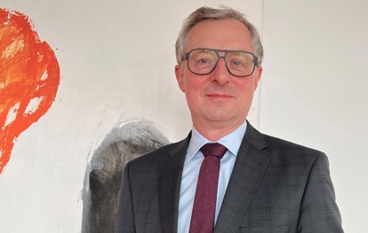 Durch ein einheitliches Angebot für alle Schülerinnen und Schüler in ganz Nordrhein-Westfalen ließen sich die aktuell unterschiedlichen und teils komplizierten Regelungen bei Schülertickets harmonisieren.