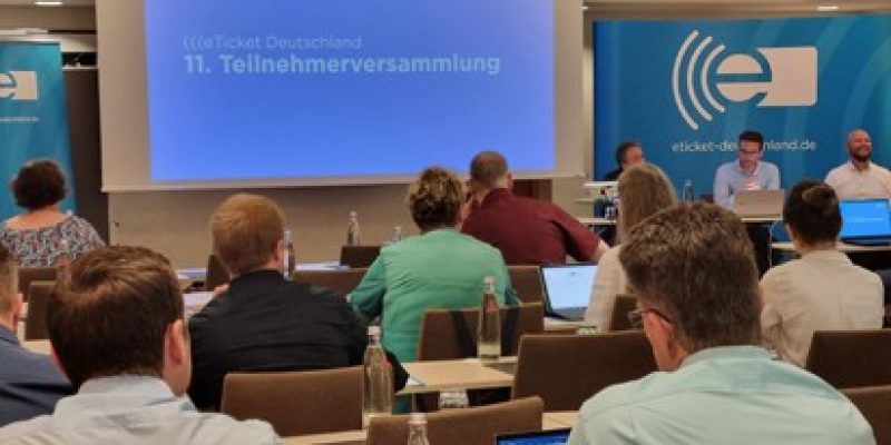 Die (((eTicket-Deutschland-Teilnehmerversammlung hat die insgesamt 20 Korrekturen und Serviceerweiterungen für die aktuelle VDV-Kernapplikation beschlossen. Diese werden jetzt durch den VDV eTicket Service in den Standard integriert und als Release 1.11.0 veröffentlicht.