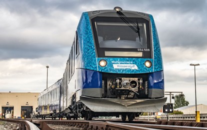 Der LINT X der Landesnahverkehrsgesellschaft Niedersachsen (LNVG) hat eine Strecke von 1175 Kilometern mit nur einer Tankfüllung zurückgelegt. Hersteller Alstom war mit dem Triebzug von Bremervörde (Kreis Rotenburg) bis nach München gefahren.