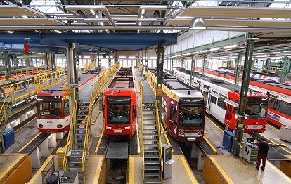 Blick in die Hauptwerkstatt Stadtbahn, Weidenpesch (Bild: KVB)