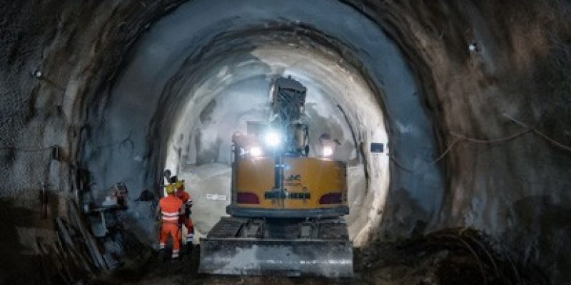 Die Tiefbauarbeiten zum Öffi-Ausbau U2xU5 schreiten zügig voran. Seit Juni dieses Jahres haben die Bauteams der Wiener Linien bei der Station Rathaus rund 300 neue Tunnelmeter in bis zu 20 Meter Tiefe errichtet.