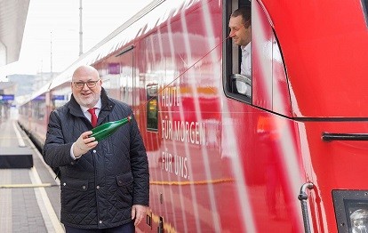 Taufe des 100 Jahre ÖBB Railjet durch ÖBB-CEO Andreas Matthä (Bild: ÖBB / Rudolph)