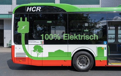 Die Straßenbahn Herne – Castrop-Rauxel GmbH (HCR) hat am 1. Februar 2023 den Beschluss für batteriebetriebene Elektromobilität als ihre zukünftige Hauptantriebstechnologie gefasst. Ab 2025 sollen grundsätzlich Elektrobusse beschafft werden, sodass perspektivisch die gesamte Busflotte nachhaltig unterwegs ist.