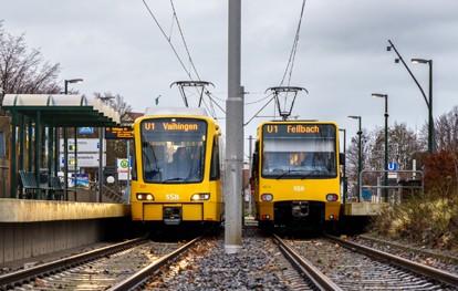 Bereits heute werden mit der U1 in Stuttgart rund 55.000 Fahrgäste pro Werktag befördert. Dabei gibt es insbesondere in den Hauptverkehrszeiten eine sehr hohe Auslastung.