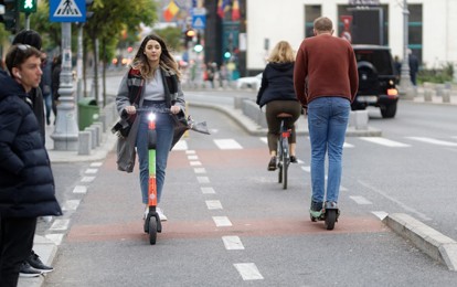 Paris war eine der ersten Städte, in der man E-Scooter ausleihen konnte. Nun stimmten fast 90 Prozent der Bürger dafür, die Roller wieder von den Straßen zu verbannen.