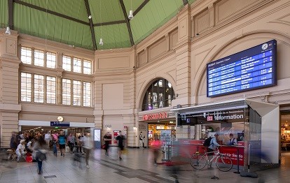 Halle (Saale) Hbf wurde von der Allianz pro Schiene als Bahnhof des Jahres 2023 ausgezeichnet (Bild: Allianz pro Schiene)