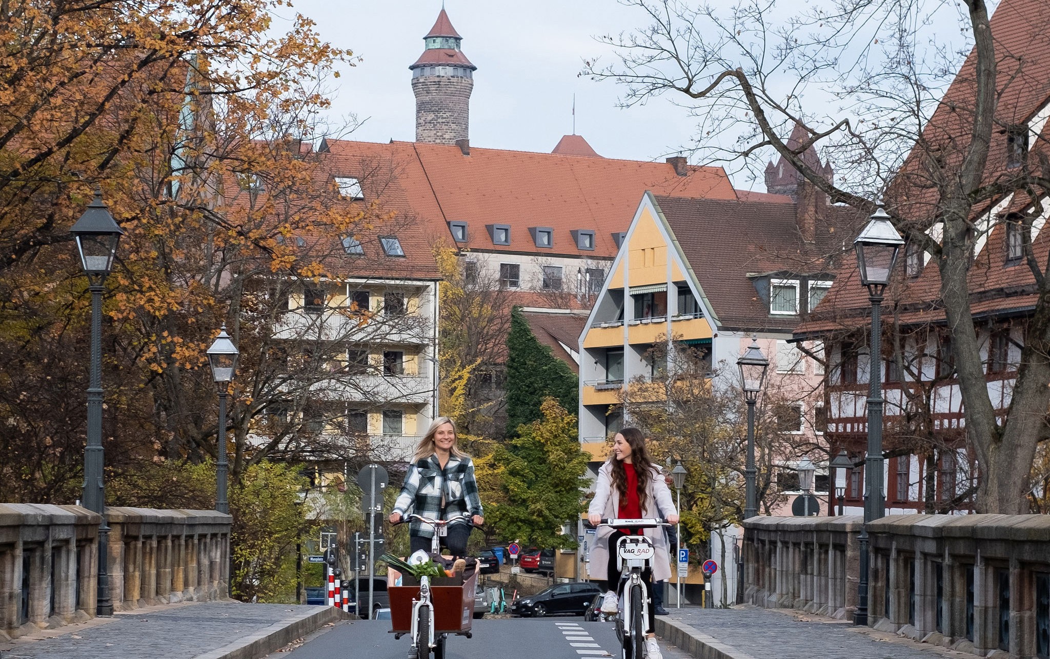 In diesen Tagen erreicht das Leihfahrradsystem der VAG Verkehrs-Aktiengesellschaft Nürnberg die millionste Ausleihe in diesem Jahr. Im Vergleich zum Vorjahr mit insgesamt 740.000 Ausleihen entspricht das einer Steigerung um 50 Prozent.