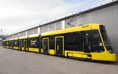 TINA-Tram der Baselland Transport AG (Bild: BLT)