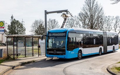 Inzwischen sind die modernen Elektrobusse der Stadtwerke Münster nicht mehr nur auf ausgewählten Linien, sondern im ganzen Stadtgebiet unterwegs, tagsüber genauso wie nachts.