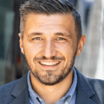 Mirko Hrnjak wird neuer Konzernbereichsleiter Verkehr und Mobilität der swa Mirko Hrnjak wird neuer Konzernbereichsleiter Verkehr und Mobilität der swa